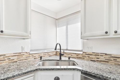 7934 Kyle Ct, Citrus Heights CA  95610-2461 exterior