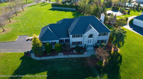 508 Apache Trl, Morganville, NJ 07751-4631