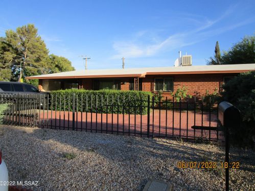 3866 Edison Pl, Tucson, AZ 85716-2950