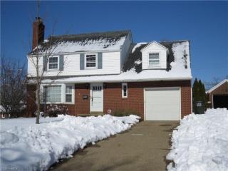1113 Spangler Rd, Canton, OH 44714-1646