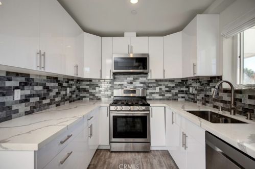 6160 Pacific Coast Hwy, Redondo Beach CA  90277-5907 exterior