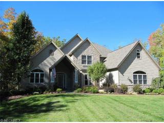 194 Rebecca Ln, Brunswick, OH 44212-1097