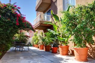 1538 Martel Ave, Los Angeles CA  90046-3600 exterior