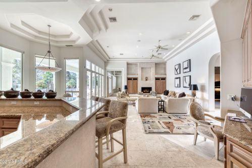 9590 55th St, Scottsdale AZ 85254-1786 exterior