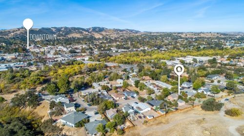 107 Capitol Hill Dr, Lake Nacimiento CA  93446-2730 exterior