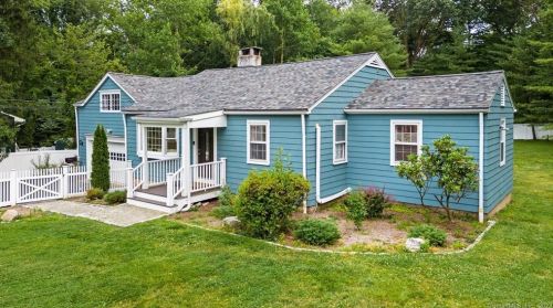 158 Jelliff Mill Rd, New Canaan CT  06840-6510 exterior