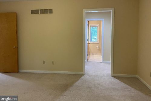 176 Fairhill Dr, Wilmington DE  19808-4309 exterior