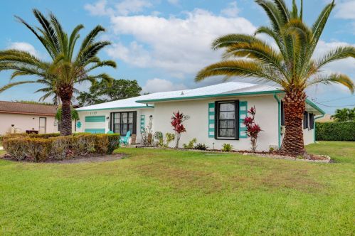 1117 Menores Ave, Fort Pierce, FL 34952-5360