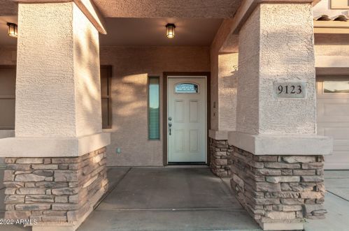 9123 Heber Rd, Tolleson, AZ 85353-5565
