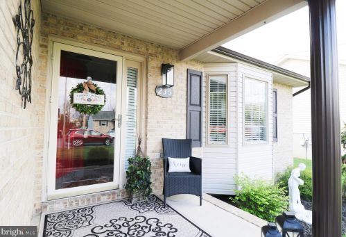235 Miller Dr, Strasburg, VA 22657-2706
