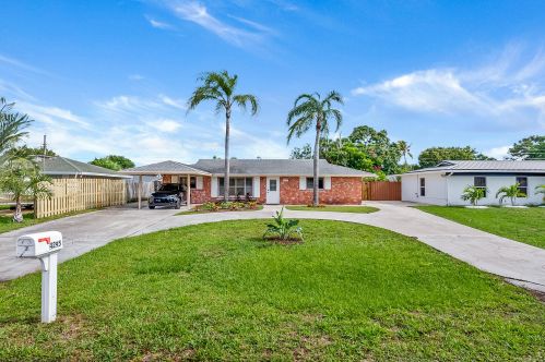 4295 Crestdale St, West Palm Beach, FL 33410-5801