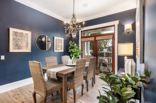 5250 Appian Way, Long Beach CA  90803-1901 exterior