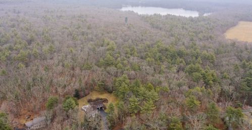 18 Goulding St, Sherborn MA 01770-1633 exterior