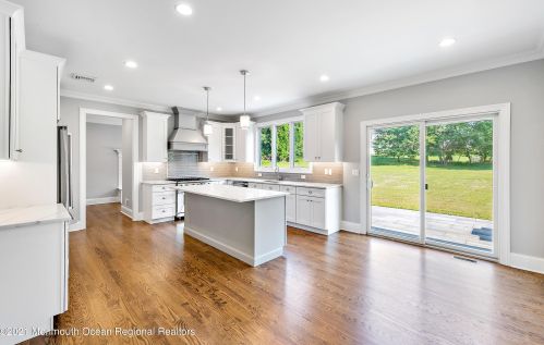 747 Sycamore Ave, Tinton Falls NJ 07724-3237 exterior