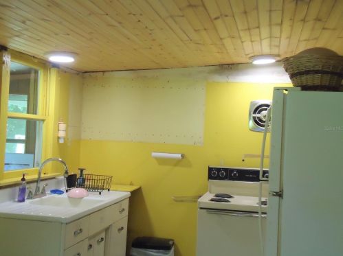 13291 122nd Pl, Ocklawaha FL  32179-5138 exterior