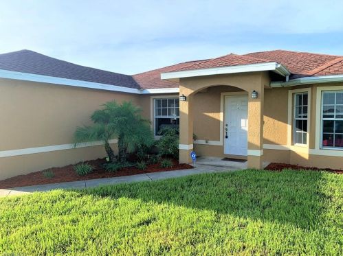 4105 20th St, Lehigh Acres, FL 33976-3210