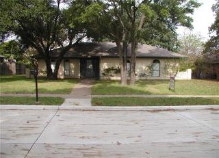 2805 Meadowbrook Dr, Plano TX  75075-6430 exterior
