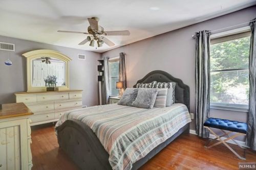 58 Finch Rd, Skyline Lakes NJ  07456-2423 exterior