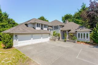 832 Lancaster Way, Redmond WA  98075-7176 exterior