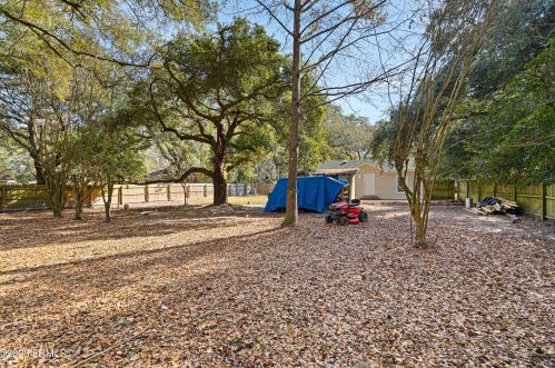 64 Cherokee Farms Rd, Beaufort SC  29906-8823 exterior