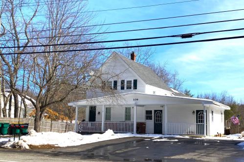 109 Main St, Kingston, NH 03848-3213