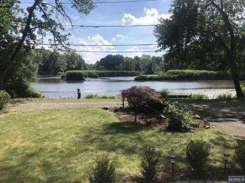 1105 Steuben Ave, N Milford NJ  07646-3264 exterior