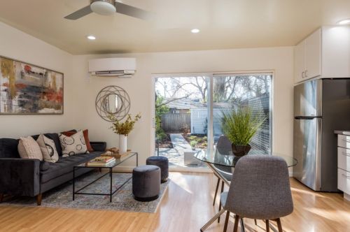 1120 St Francis St, Redwood City, CA 94061-2221