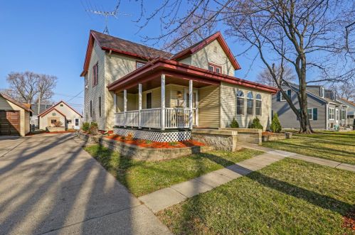 920 8th Ave, Faribault, MN 55021-6831