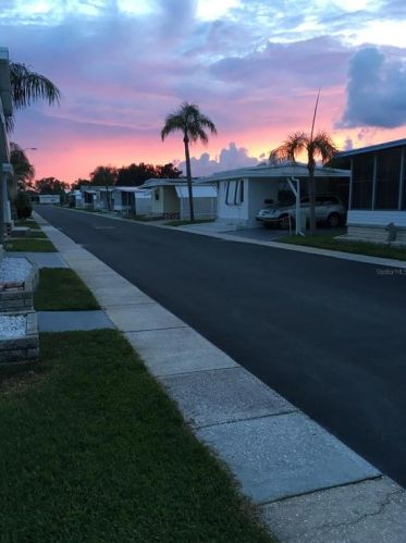 82118 B St, Pinellas Park FL  33781-1733 exterior