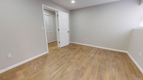 141 25 St, Wheatley Heights NY  11798-3802 exterior