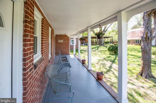 10600 Woodland Dr, Fredericksburg VA  22407-7759 exterior