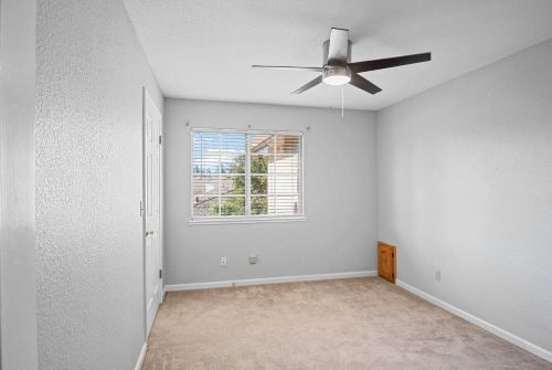 1840 Paddock Ln, Turlock CA  95382-2958 exterior