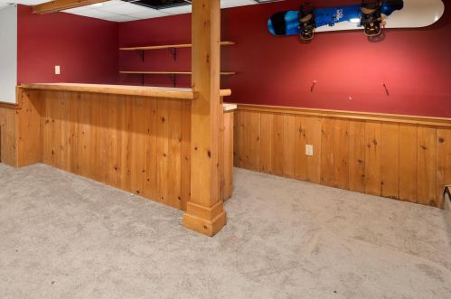 10 Lorri Rd, Derry NH  03038-4112 exterior