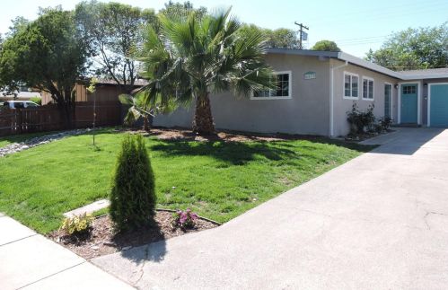 6577 Melrose Dr, North Highlands CA  95660-4378 exterior