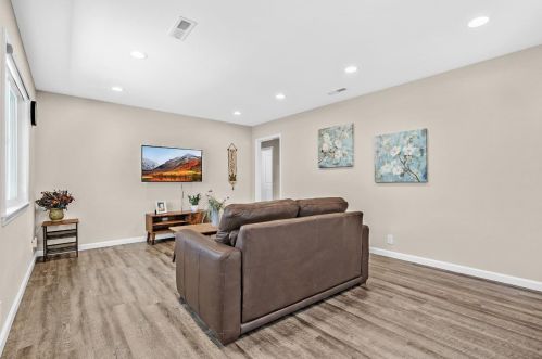 873 7th St, San Jose CA  95112-3941 exterior