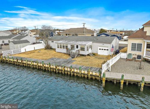 1051 Bowsprit Pt, Lacey Township, NJ 08734-2706
