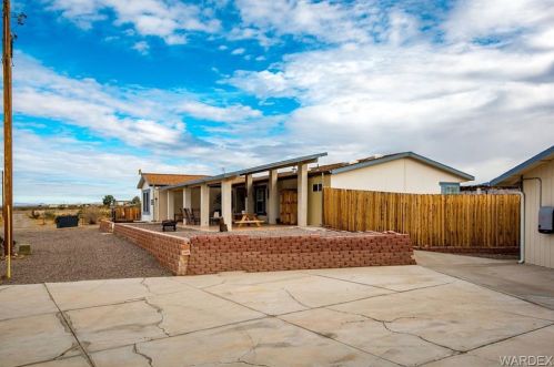 3446 Boundary Cone Rd, Mohave Valley, AZ 86440-8805