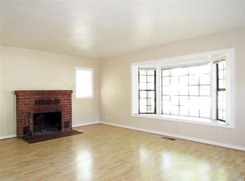 344 Washington Ave, Ukiah CA  95482-6323 exterior