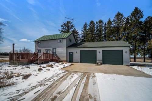 2006 Shoto Rd, Two Rivers, WI 54241-9186