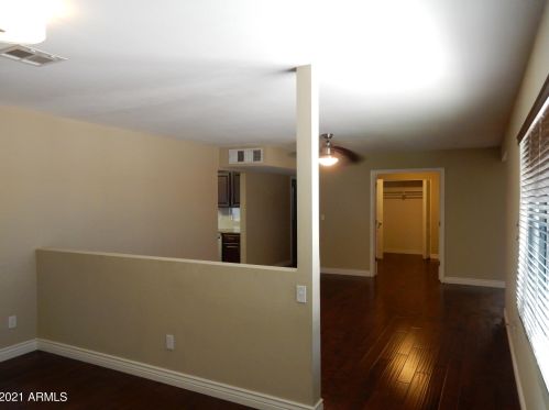 8755 Plaza Ave, Scottsdale AZ  85250-6710 exterior