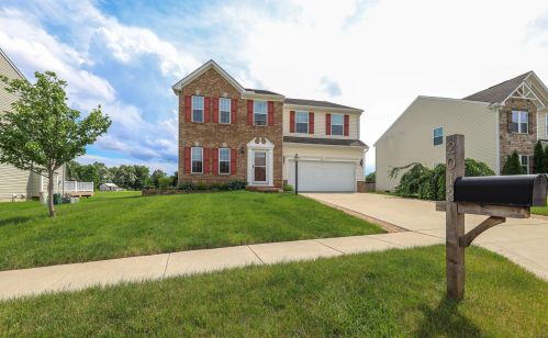2013 Sugar Mill Dr, Pataskala, OH 43062-1459