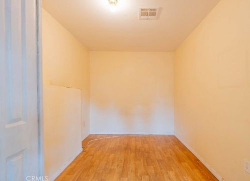 11025 Blix St, North Hollywood CA  91602-1204 exterior