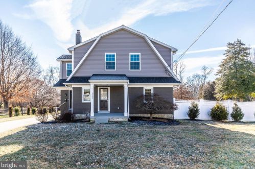 1065 Old Lancaster Rd, Berwyn, PA 19312-1268