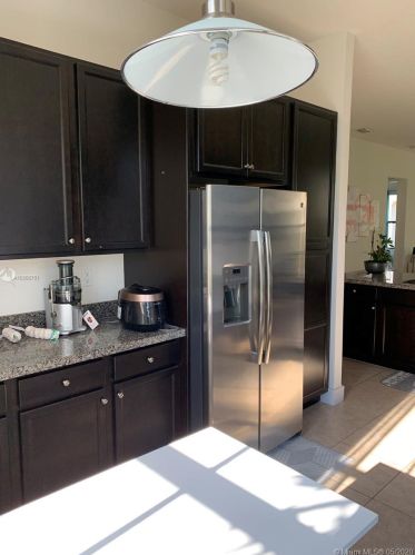 9764 34th Ct, Hialeah FL  33018-1880 exterior