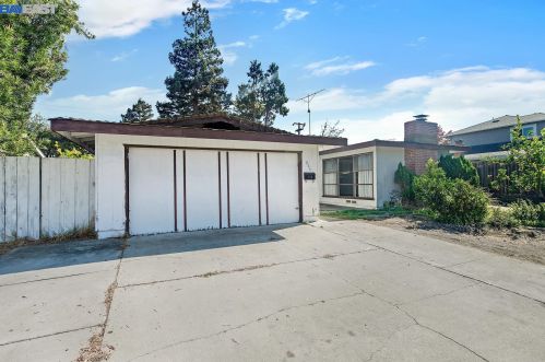 866 Oracle Oak Pl, Sunnyvale, CA 94086-8645