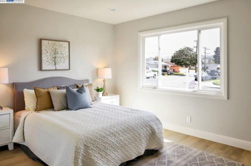 27057 Lemay Way, Hayward CA  94544-4319 exterior