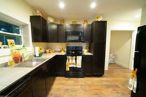 235 18th St, Naples FL  34117-9464 exterior