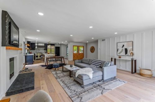 5254 Buffalo Ave, Van Nuys CA  91401-5929 exterior