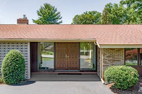 520 Center Church Rd, Canonsburg, PA 15317-3506