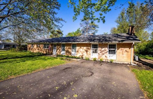 818 Melinda Dr, Miami, OH 45056-9022